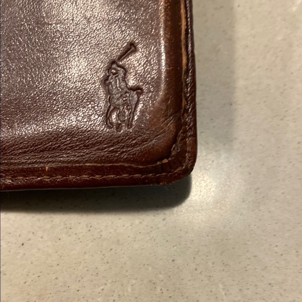 Classic Green and Brown Leather Wallet - Picture 3 of 5